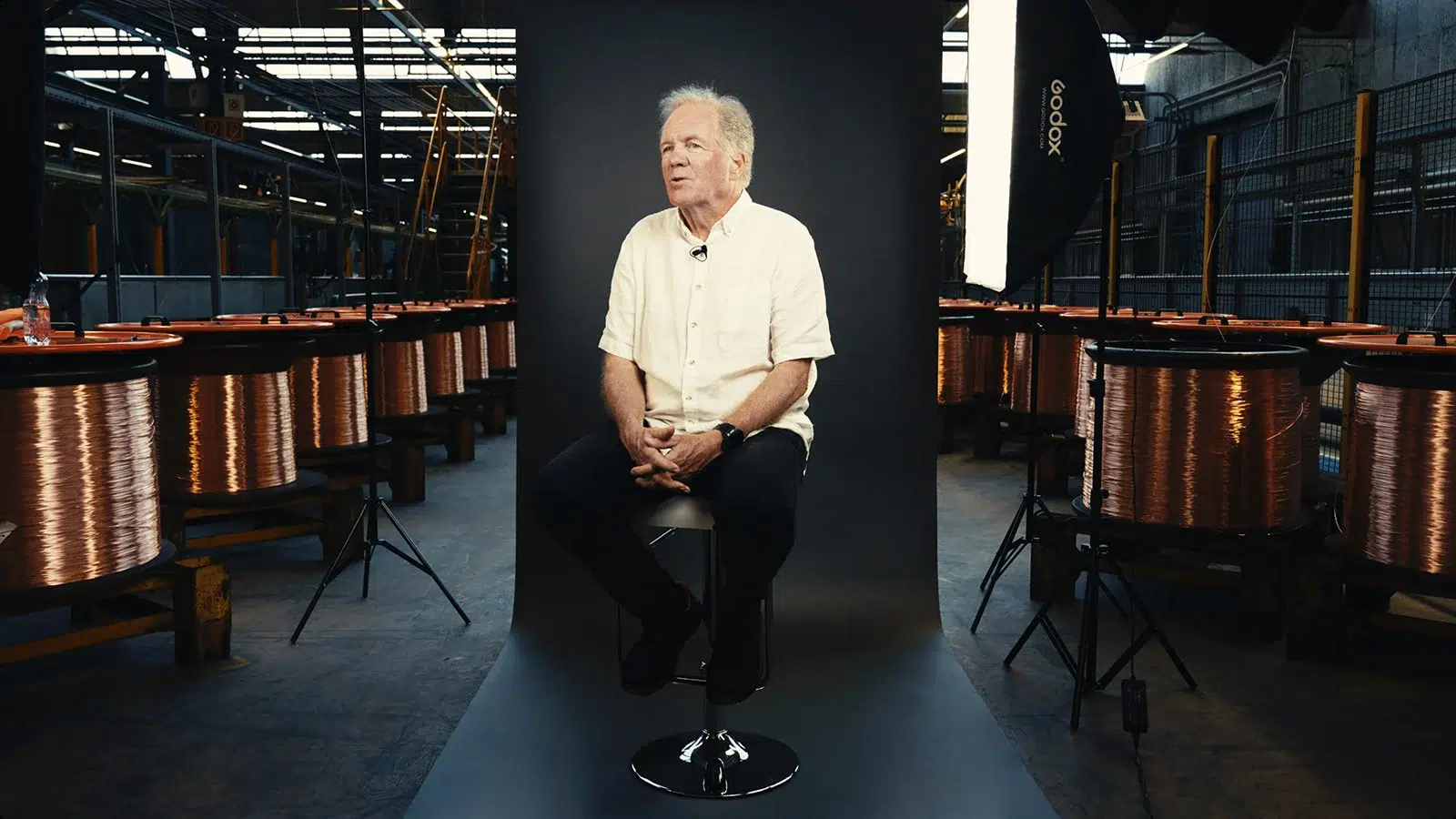 Cadre d'interview dans l'usine de Nexans, lumière pro, tournage en situation